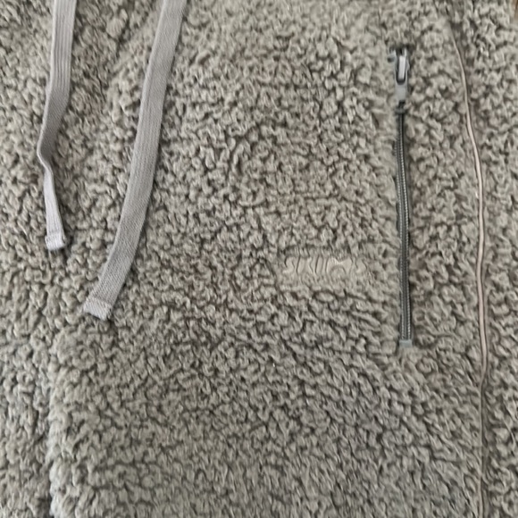 Sold - Picture 3 of 5